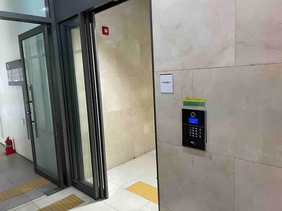 Apartmán The Share Myeongdong High Floor & Free Gym #Subway Station 3Min #Myeongdong 10Min Soul